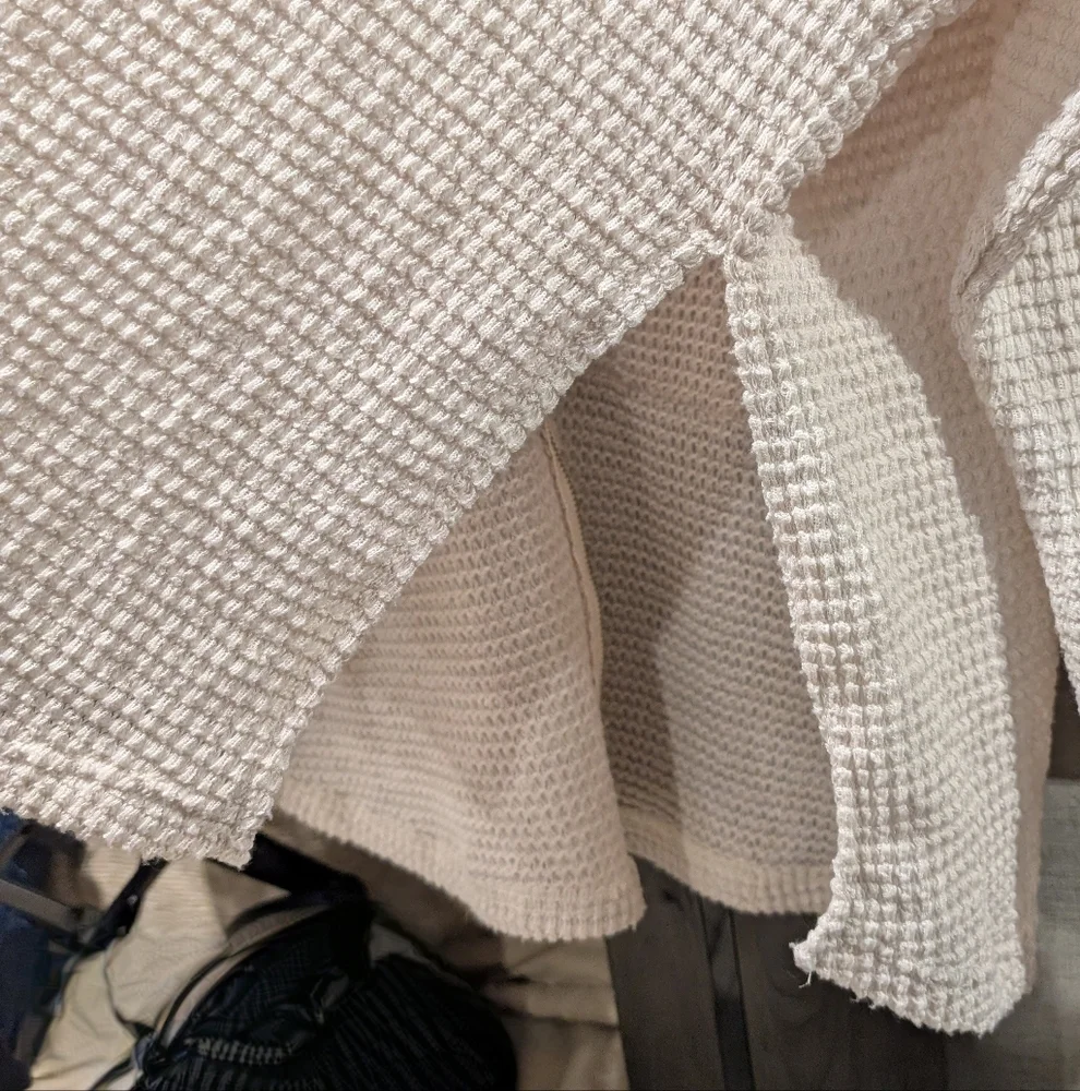 CAUGHT YOU LOOKIN SIDE SLIT THERMAL ZIP UP - Picture 5 of 8